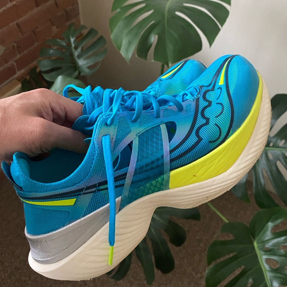 Saucony Endorphin Elite V1